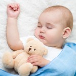 Причины возникновения детских страхов. Ребенок боится засыпать один.