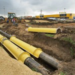 Как стоит выбирать защитный футляр для газовой трубы: три совета