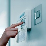 На отдых без волнения: как можно защитить жилье от взлома на период отпуска На отдых без волнения: как можно защитить жилье от взлома на период отпуска